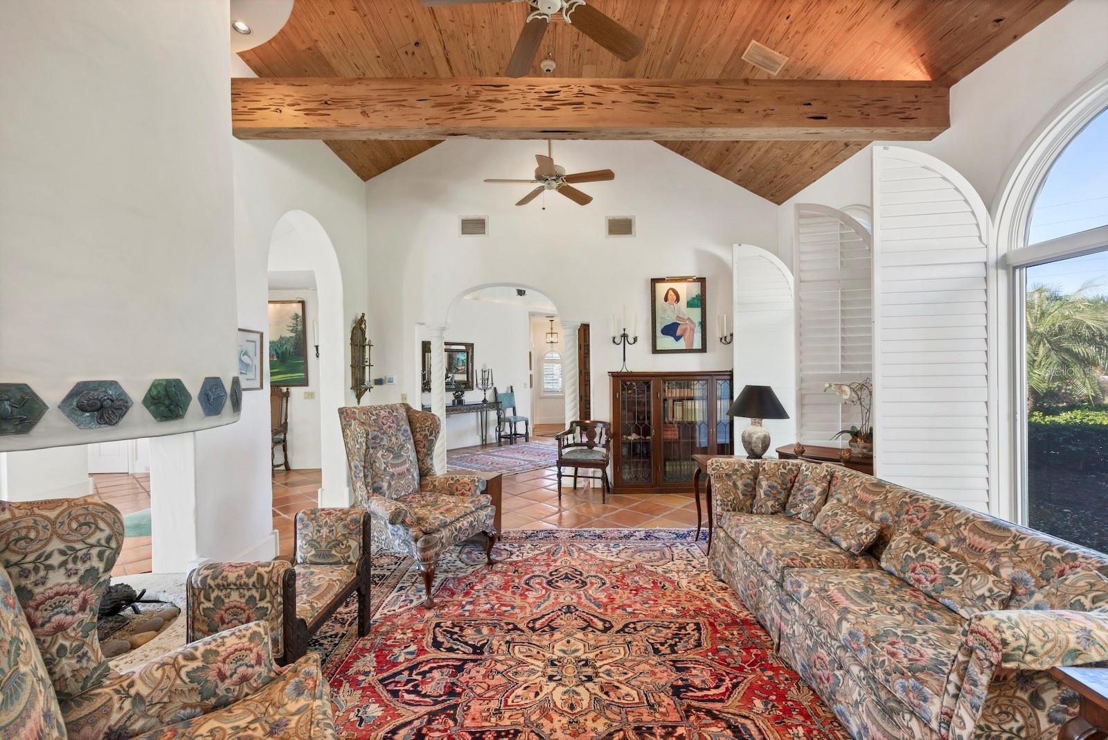 D6145817 Property Photo