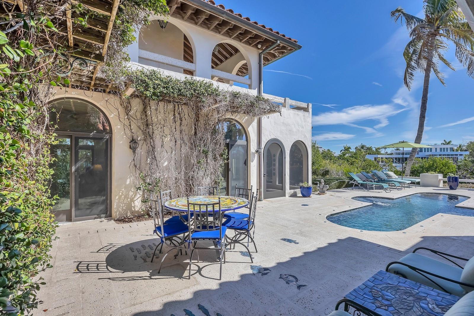 D6145817 Property Photo