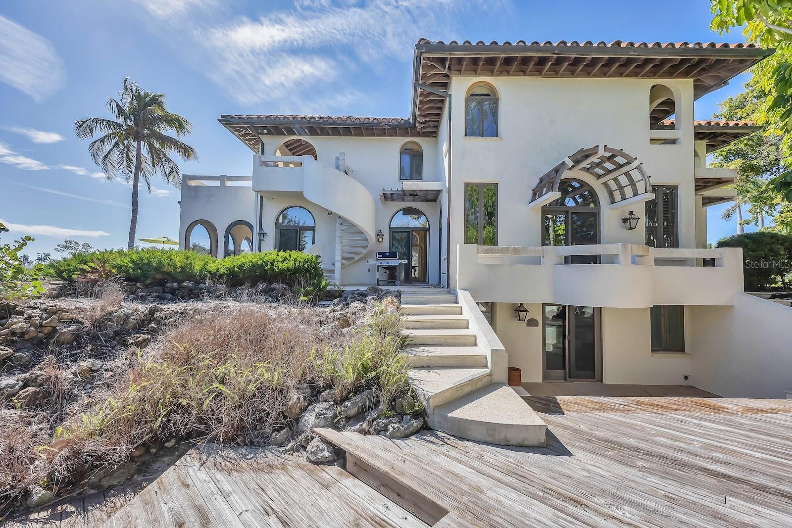 D6145817 Property Photo