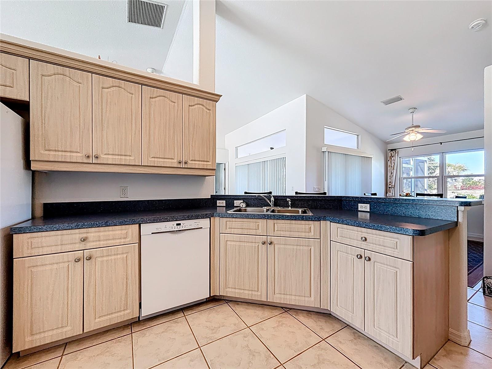 9 MEDALIST LN, ROTONDA WEST, FL, 33947