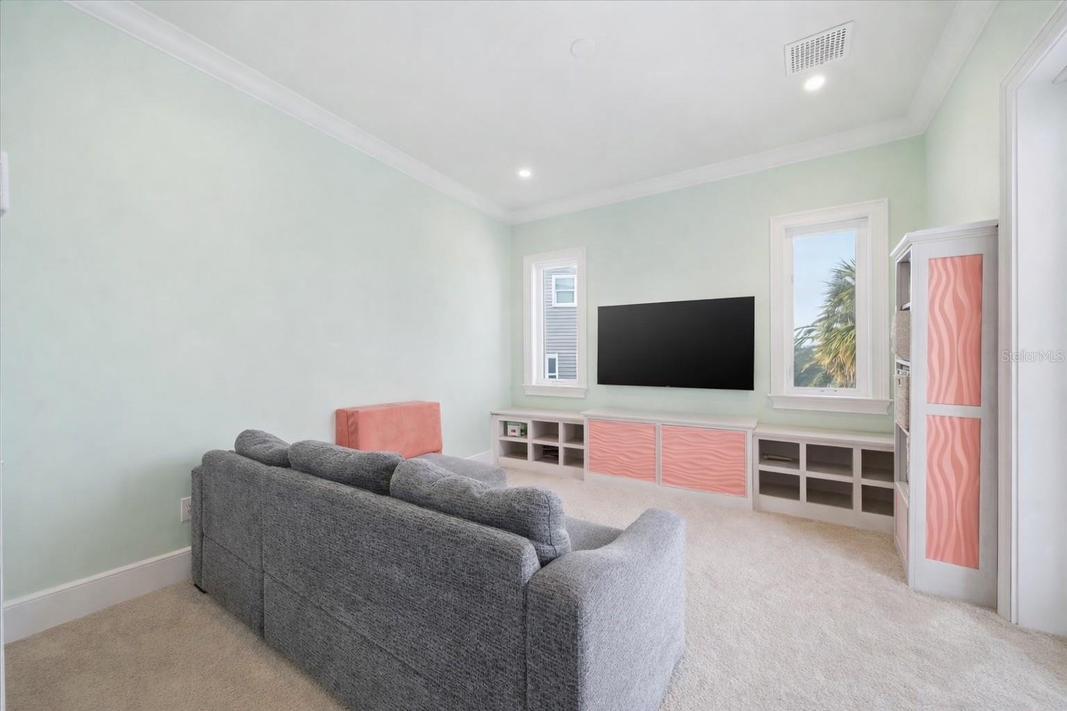 TB8468881 Property Photo