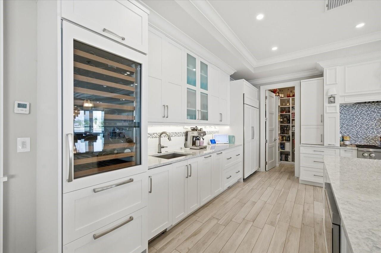 TB8468881 Property Photo