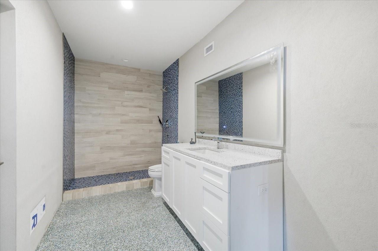 TB8468881 Property Photo