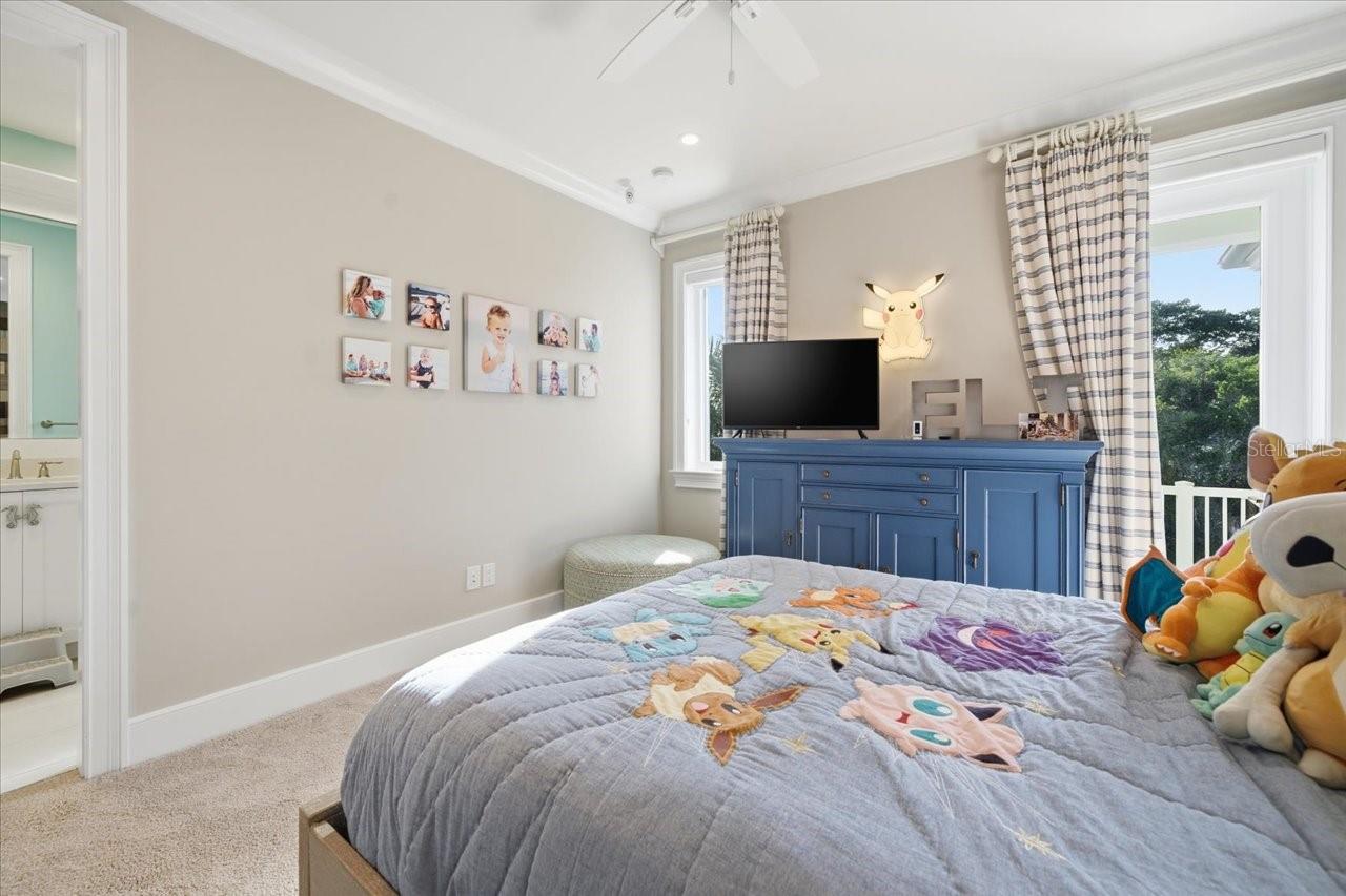 TB8468881 Property Photo