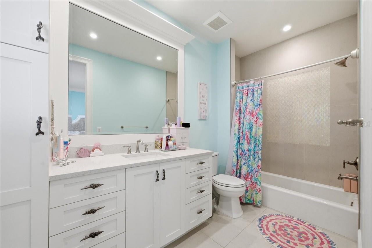 TB8468881 Property Photo