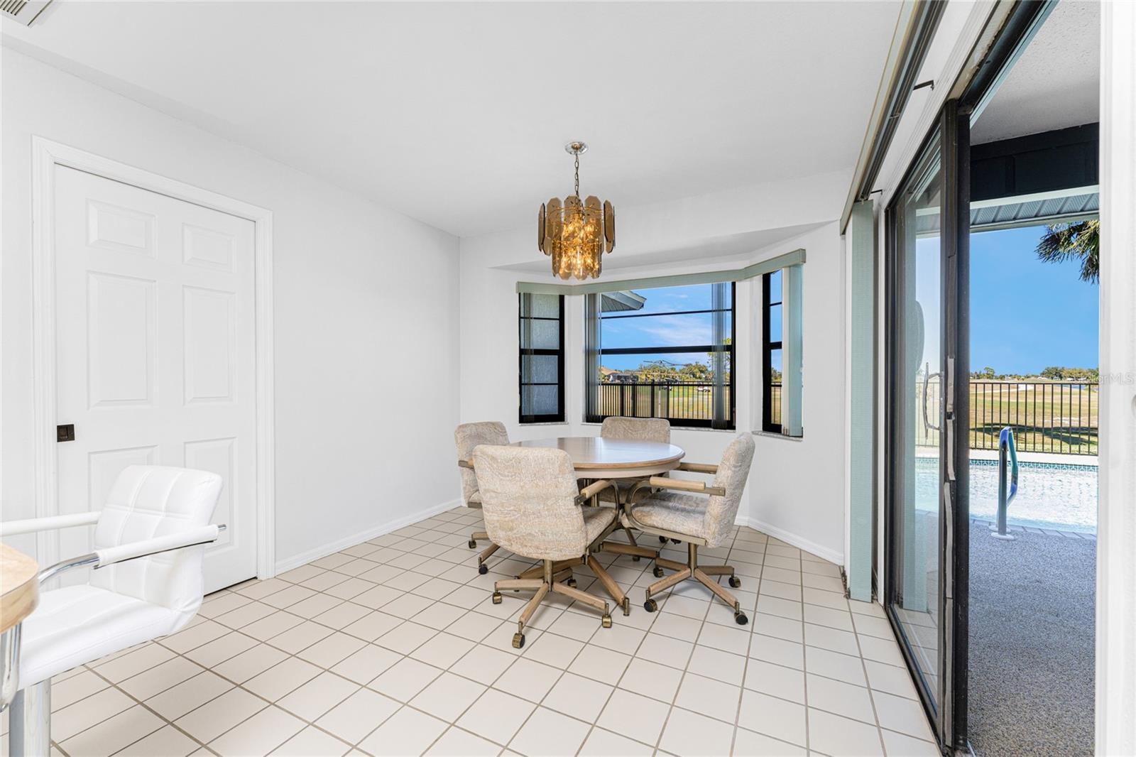 10 BUNKER RD, ROTONDA WEST, FL, 33947