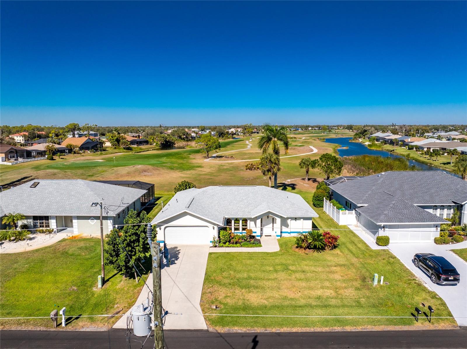 10 BUNKER RD, ROTONDA WEST, FL, 33947