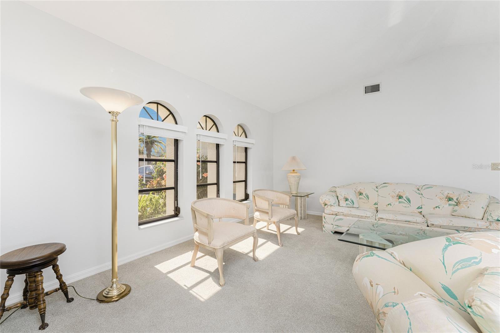 10 BUNKER RD, ROTONDA WEST, FL, 33947