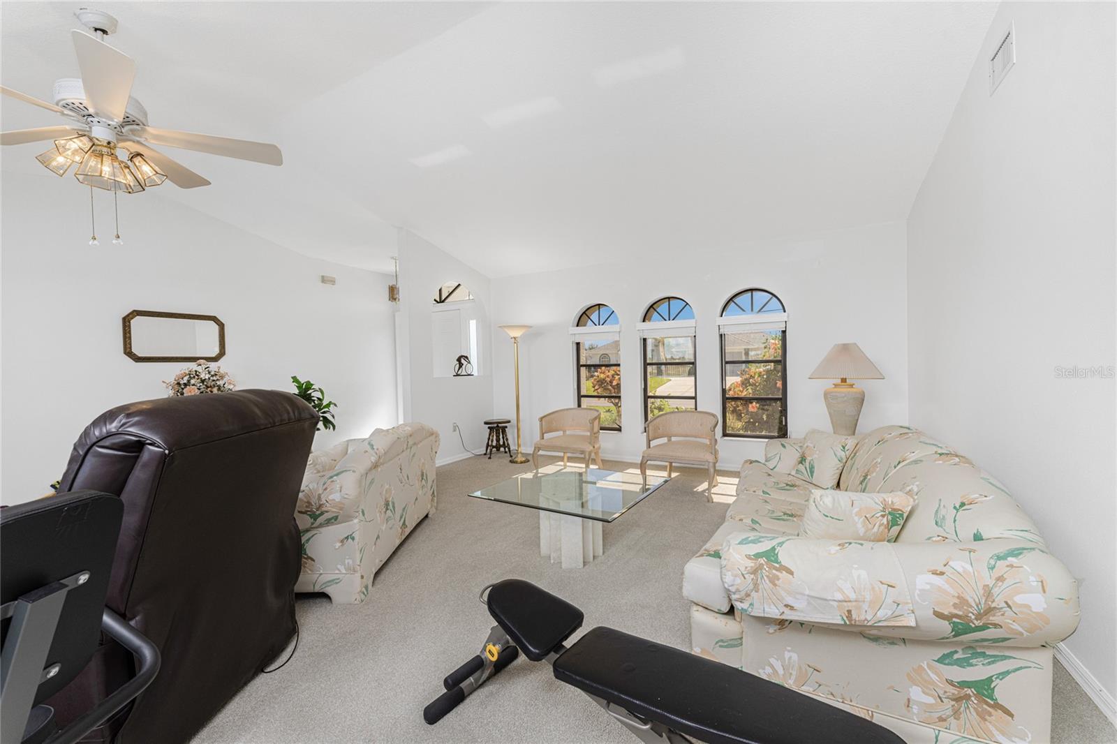 10 BUNKER RD, ROTONDA WEST, FL, 33947