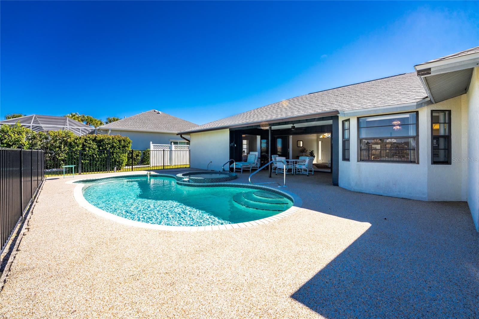 10 BUNKER RD, ROTONDA WEST, FL, 33947