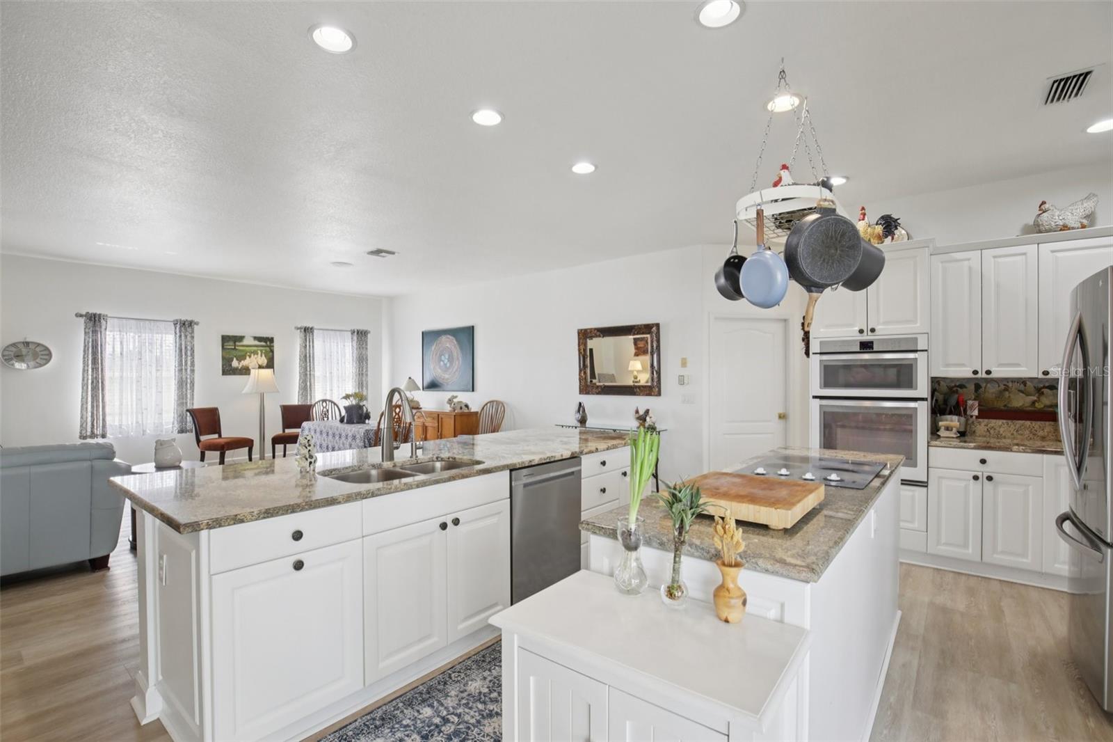 803 BEL AIR STAR PKWY, SARASOTA, FL, 34240