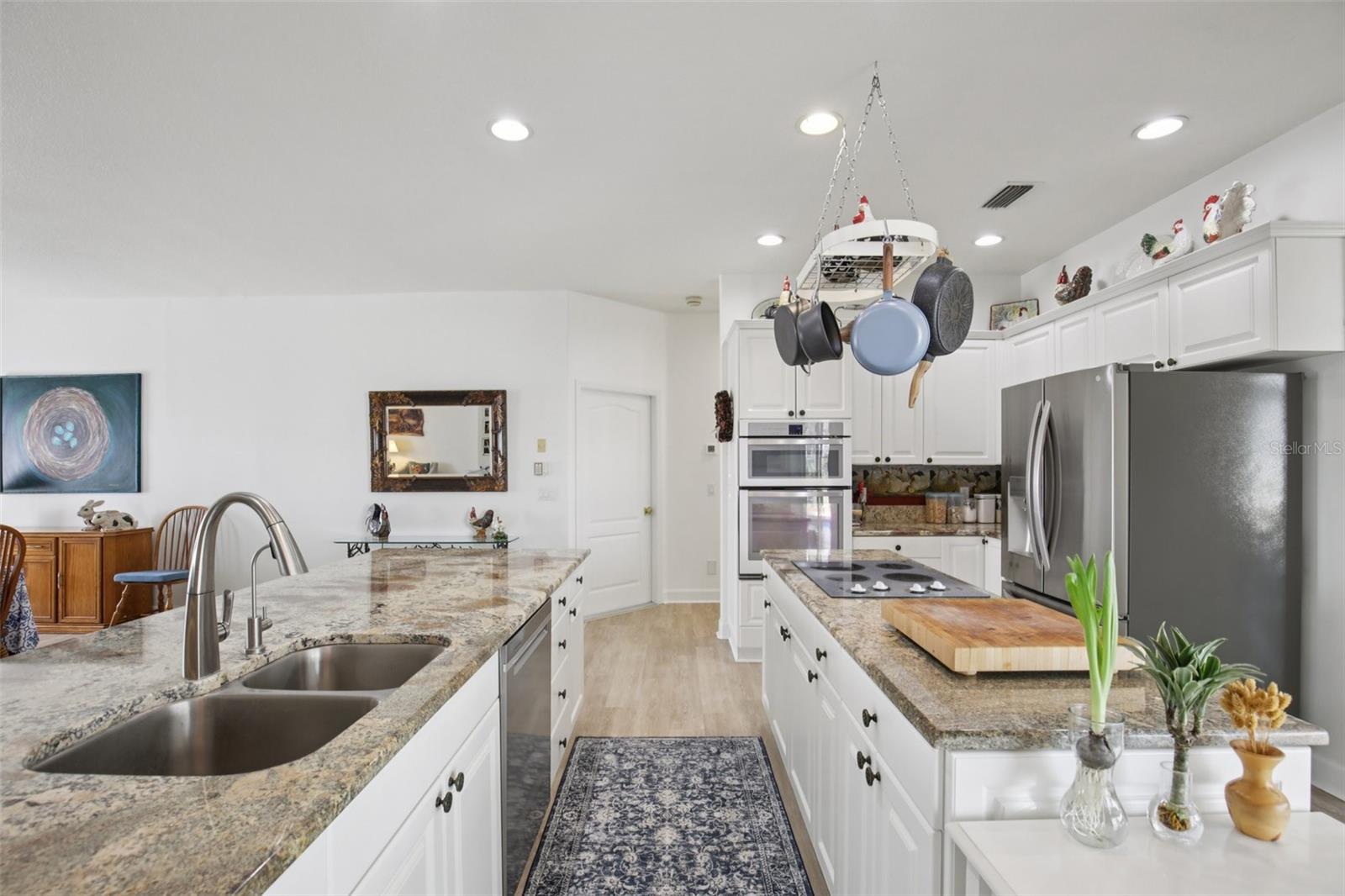 803 BEL AIR STAR PKWY, SARASOTA, FL, 34240