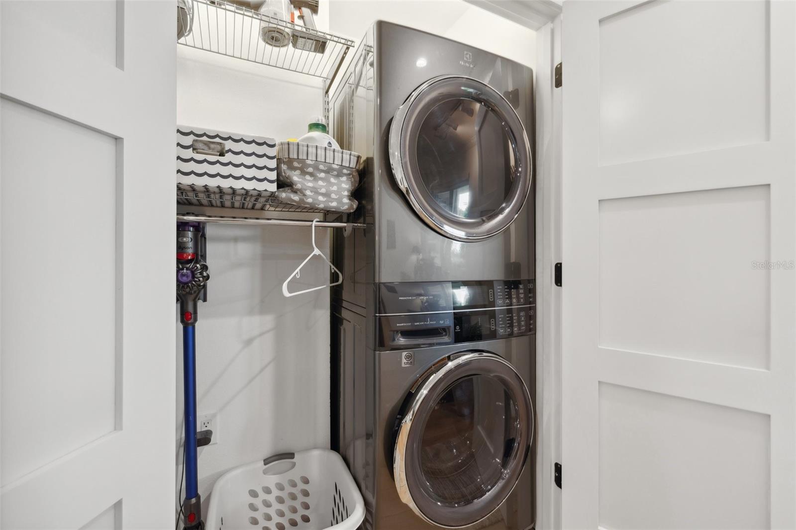 1424 47TH AVE NE, ST PETERSBURG, FL, 33703