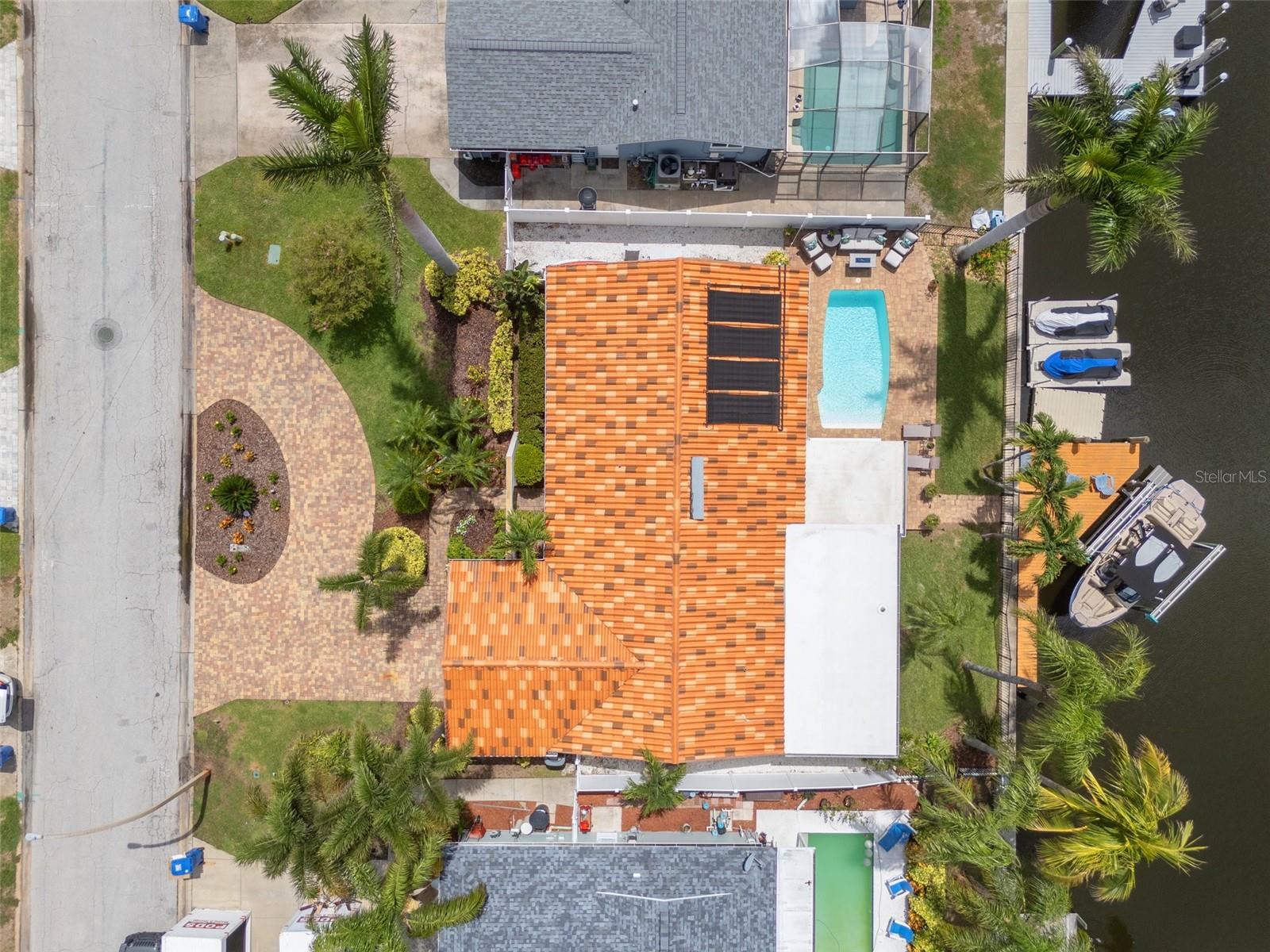 1424 47TH AVE NE, ST PETERSBURG, FL, 33703