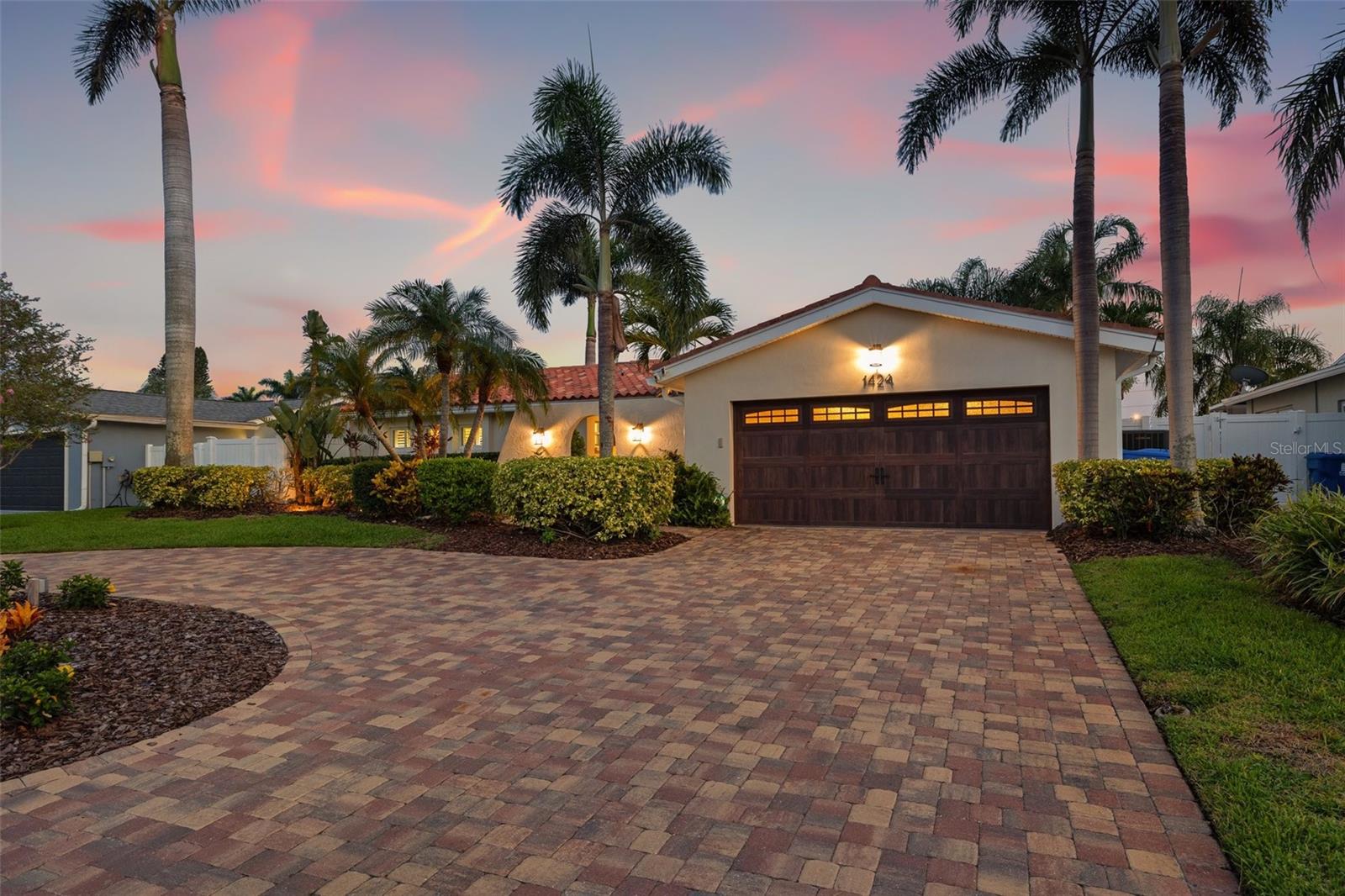 1424 47TH AVE NE, ST PETERSBURG, FL, 33703