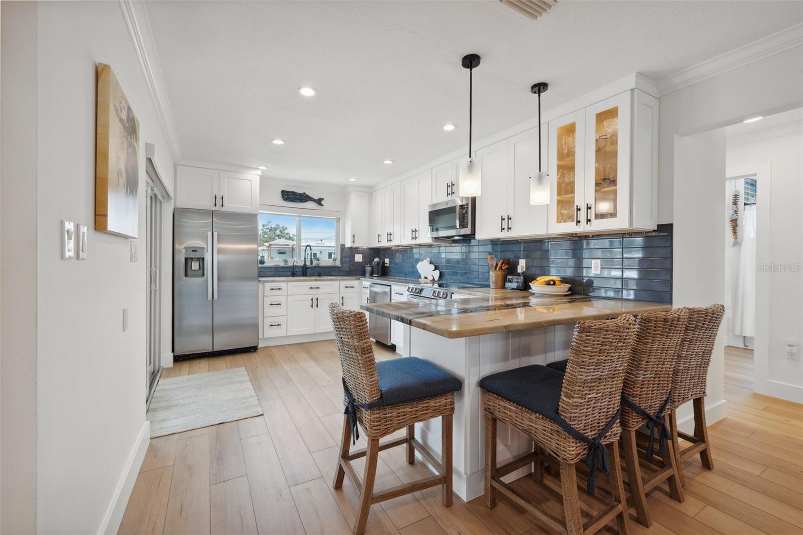 1424 47TH AVE NE, ST PETERSBURG, FL, 33703