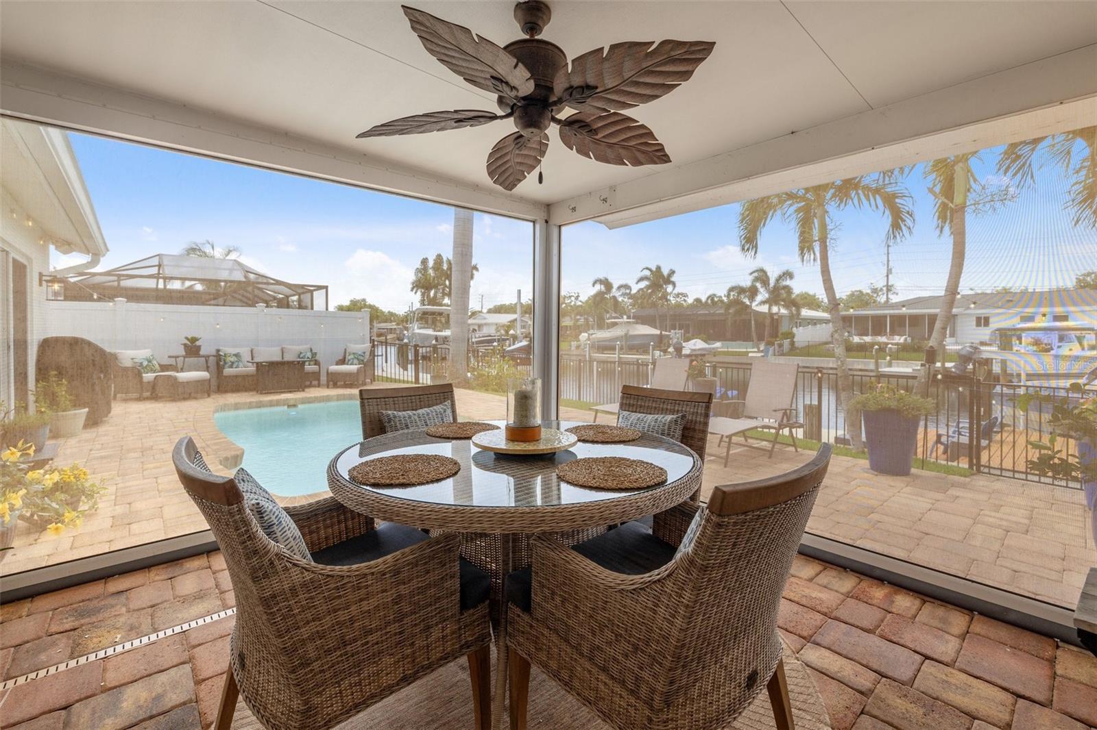 1424 47TH AVE NE, ST PETERSBURG, FL, 33703