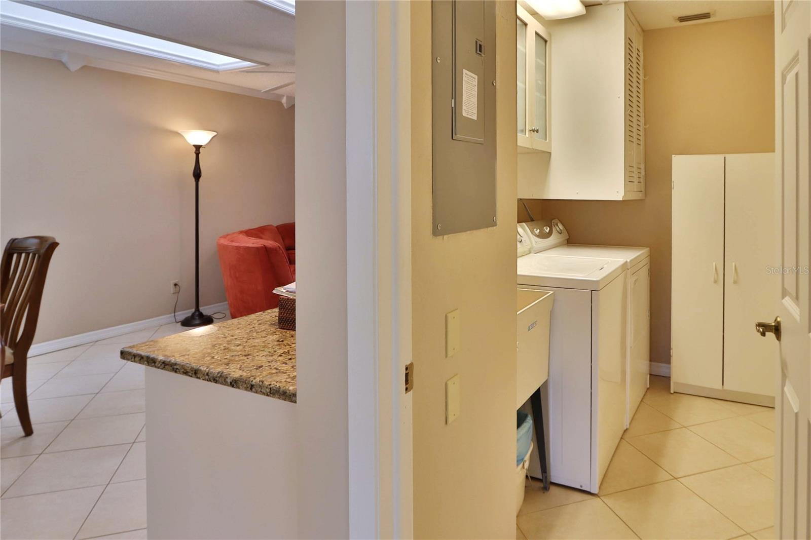 880 MACLAREN DR N #B, PALM HARBOR, FL, 34684