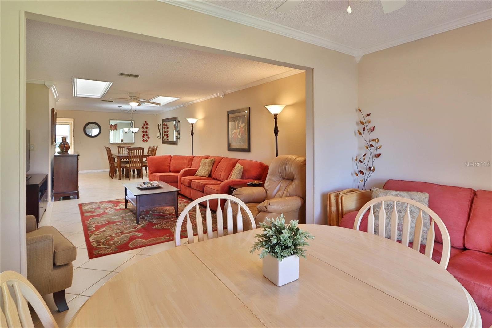 880 MACLAREN DR N #B, PALM HARBOR, FL, 34684