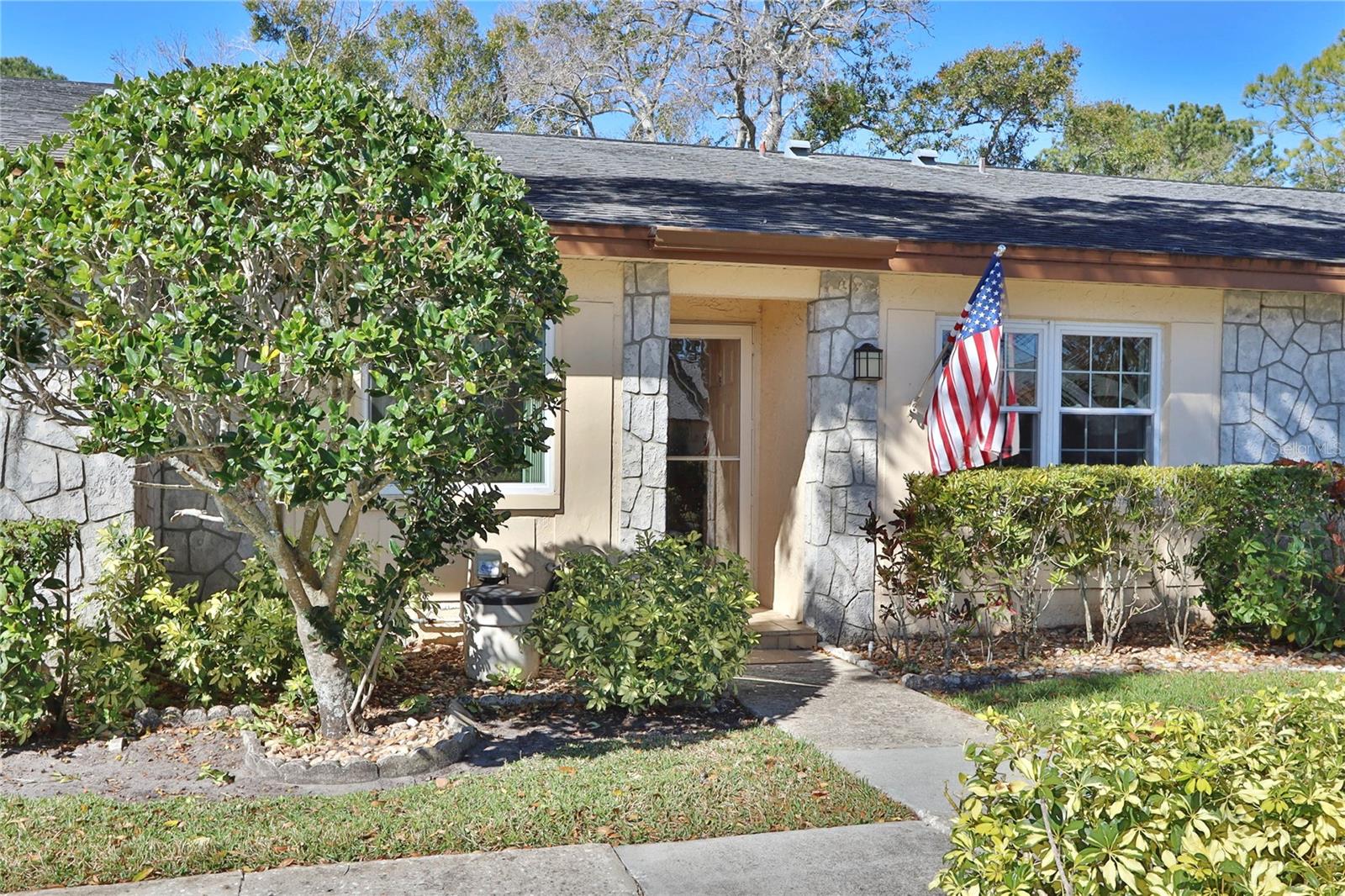 880 MACLAREN DR N #B, PALM HARBOR, FL, 34684
