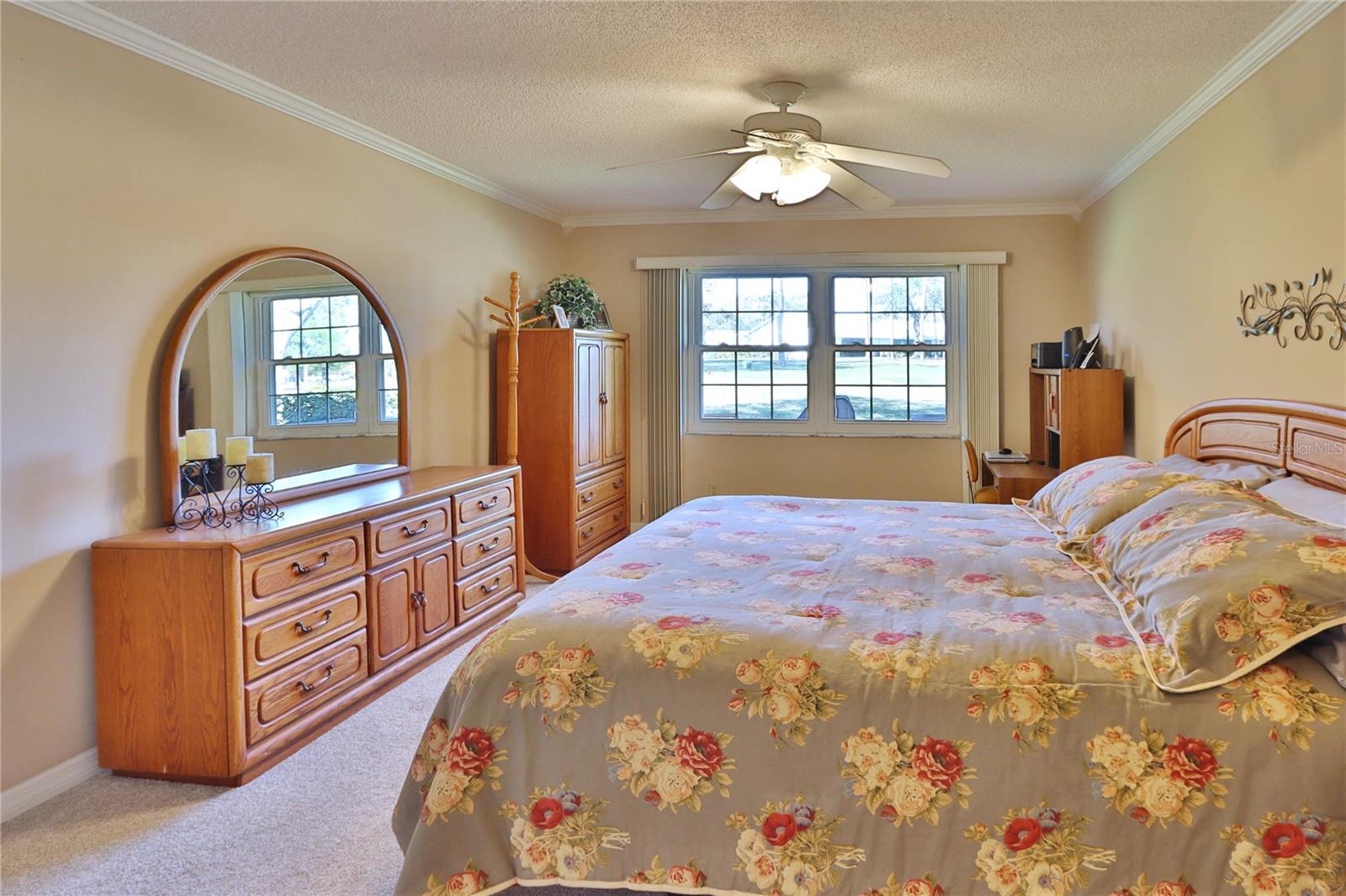 880 MACLAREN DR N #B, PALM HARBOR, FL, 34684