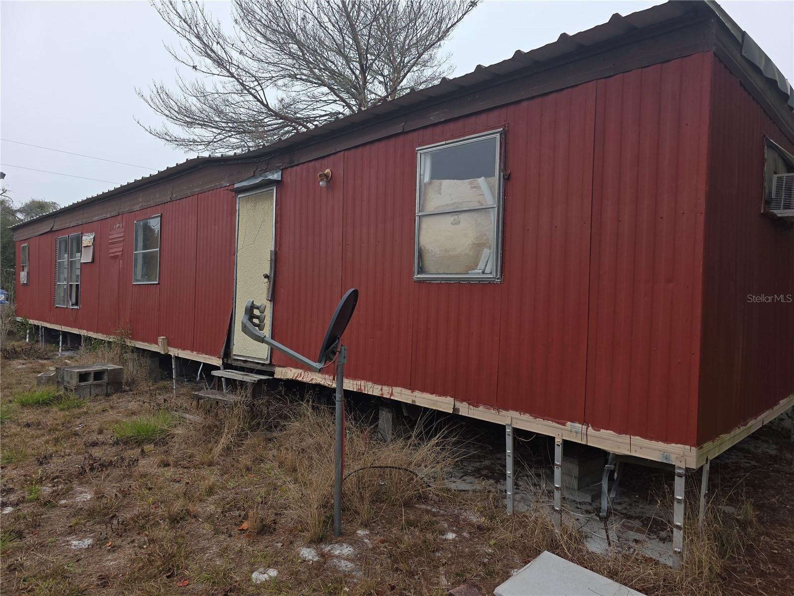 V4946973 Property Photo