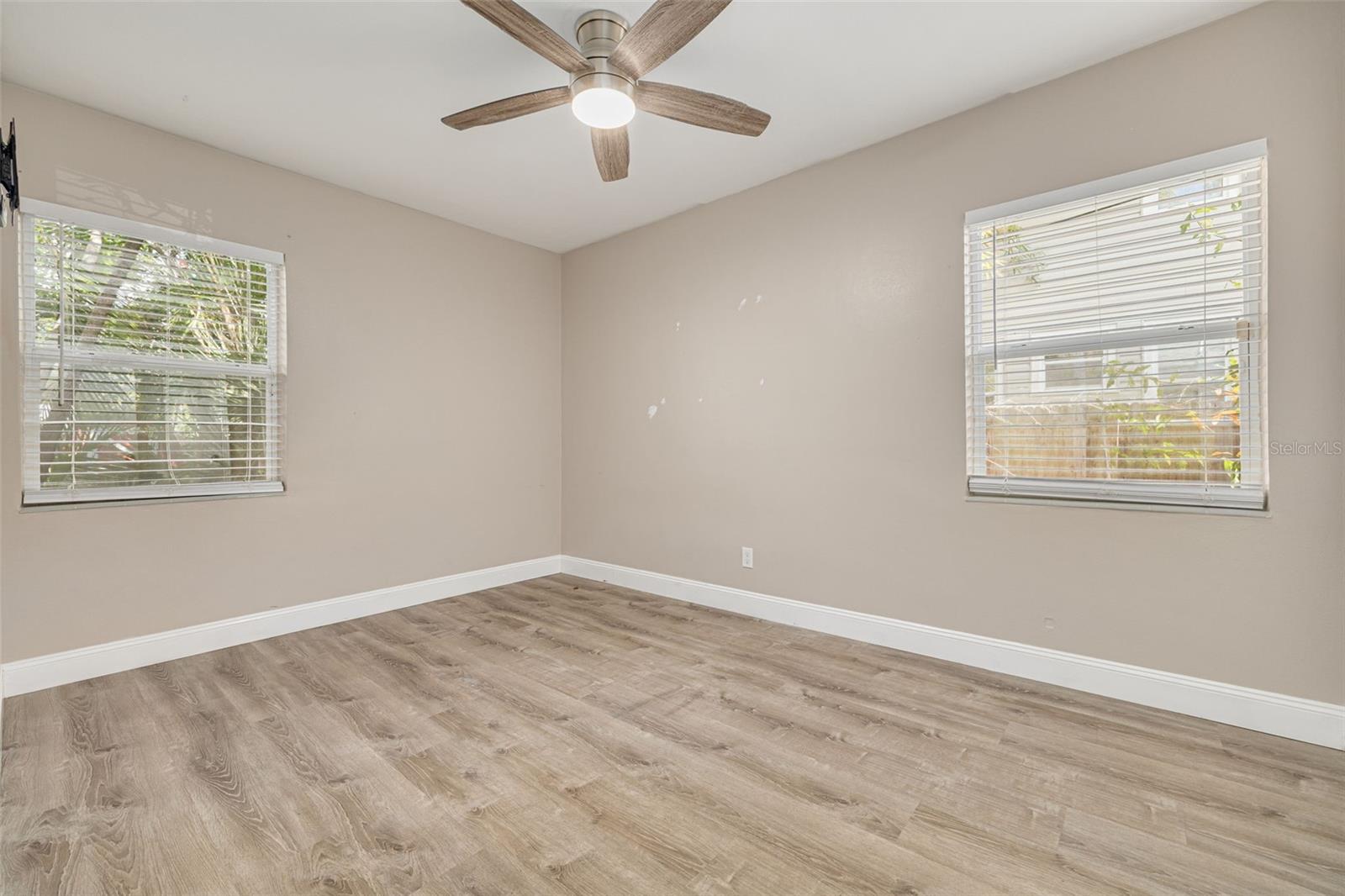 TB8468931 Property Photo