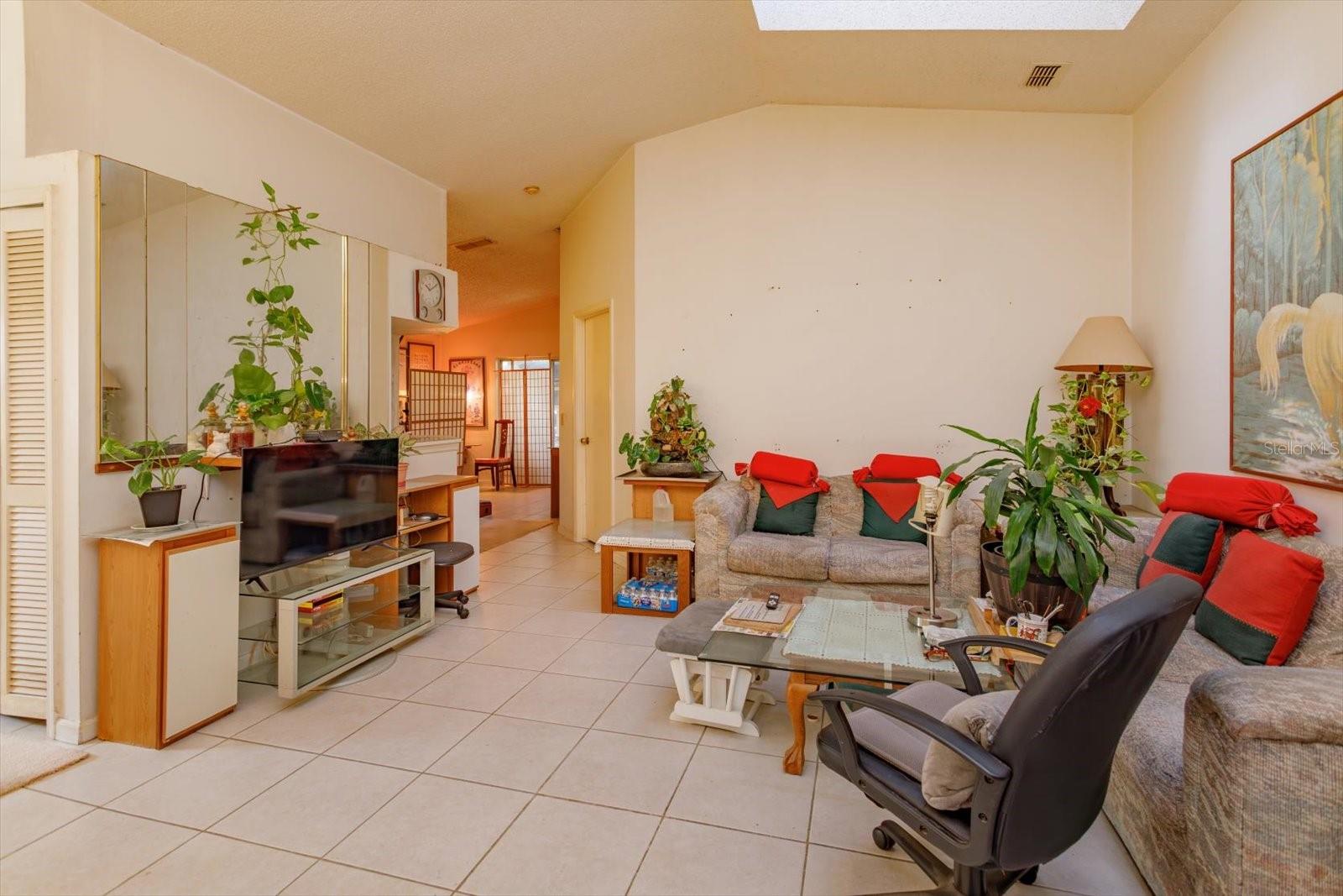 566 WECHSLER CIR, ORLANDO, FL, 32824