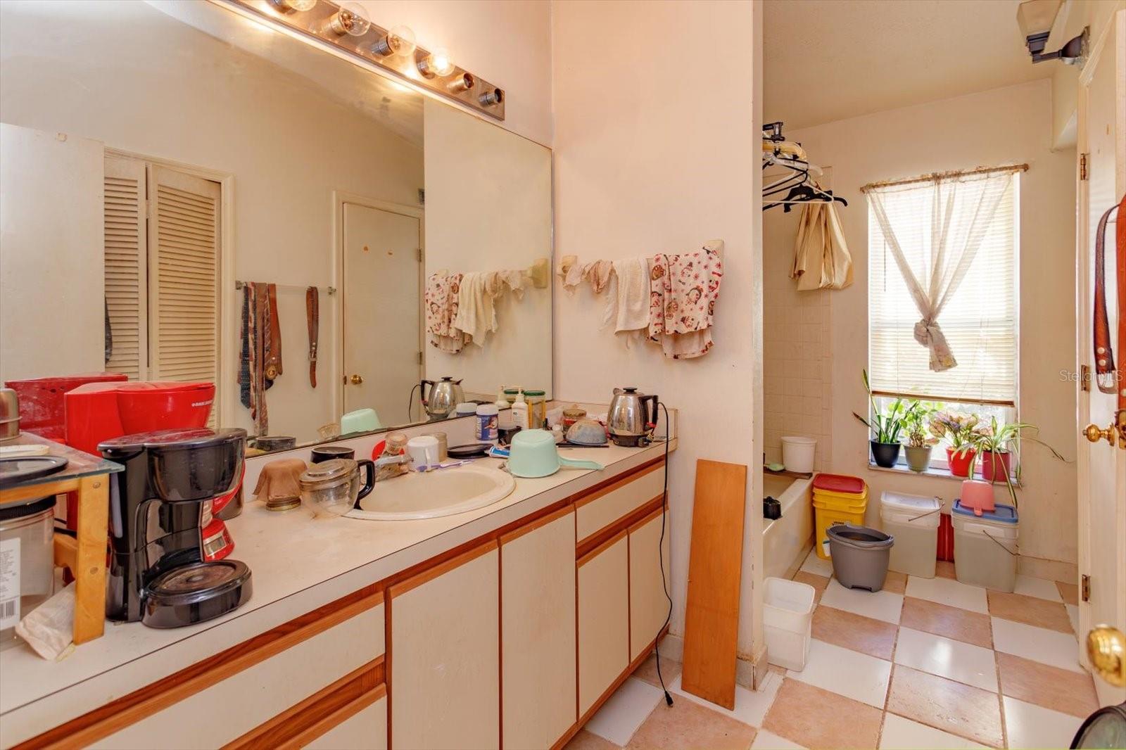 566 WECHSLER CIR, ORLANDO, FL, 32824