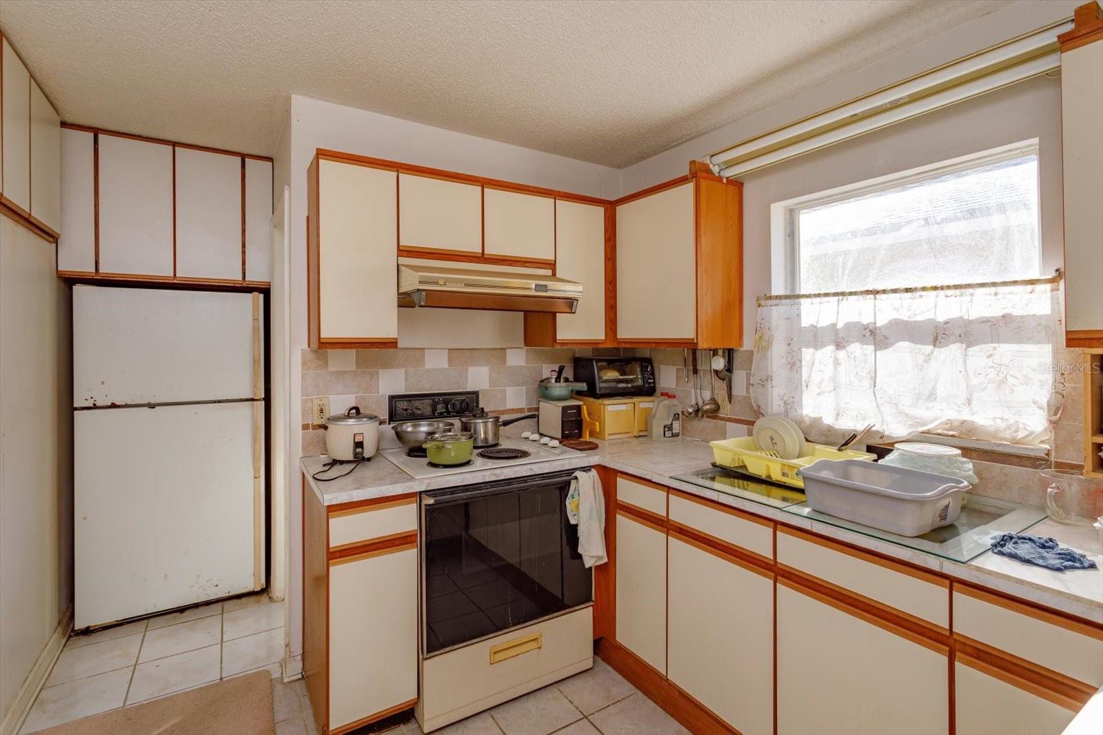 566 WECHSLER CIR, ORLANDO, FL, 32824