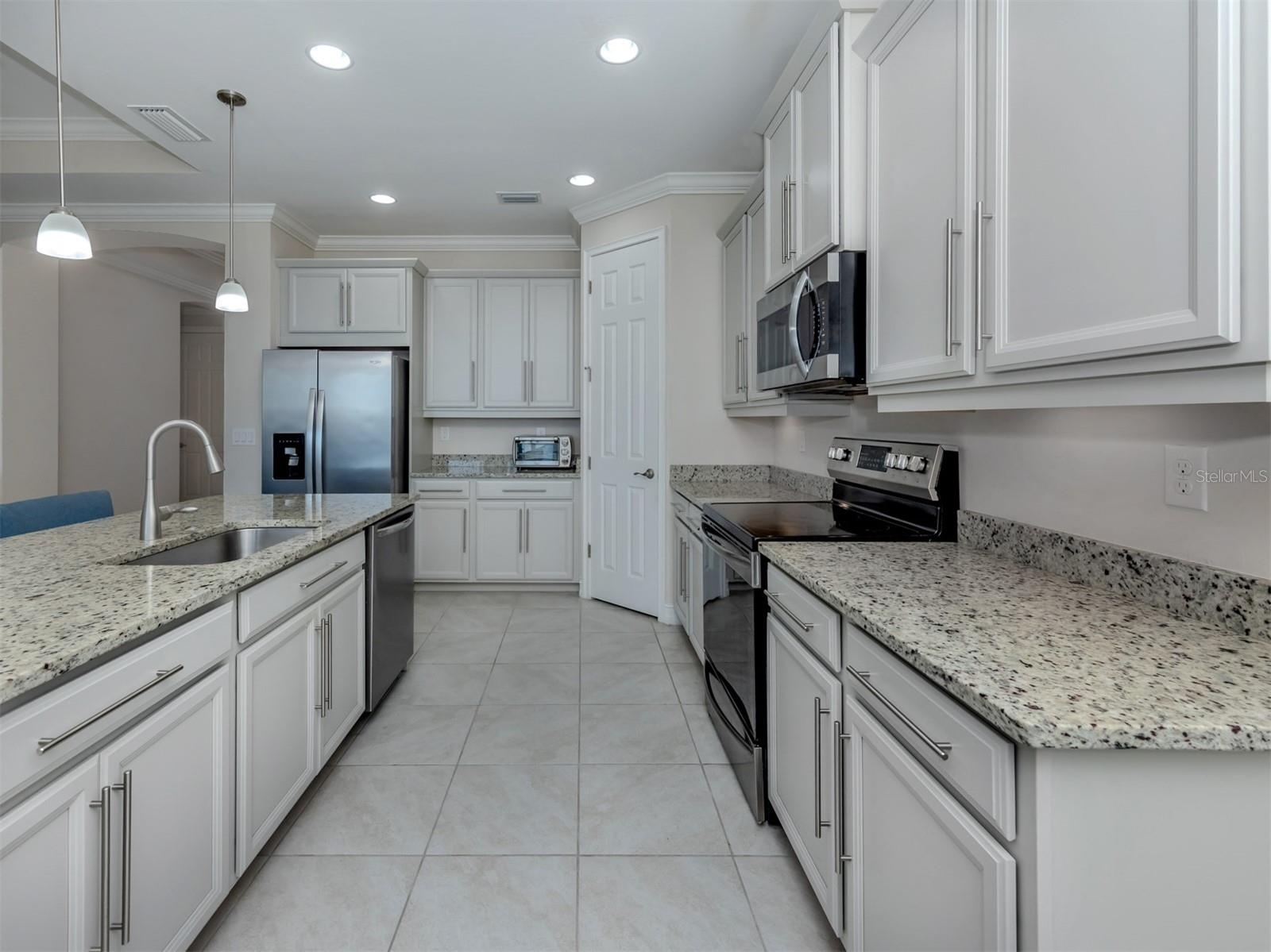 244 MARAVIYA BLVD, NOKOMIS, FL, 34275