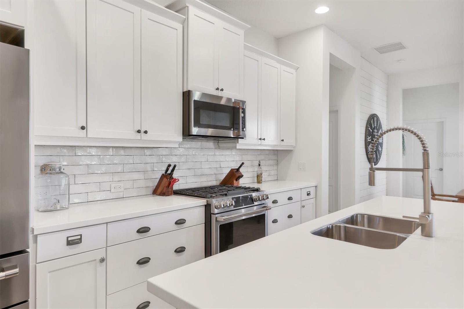 2006 RED LAKE RUN, BRADENTON, FL, 34211