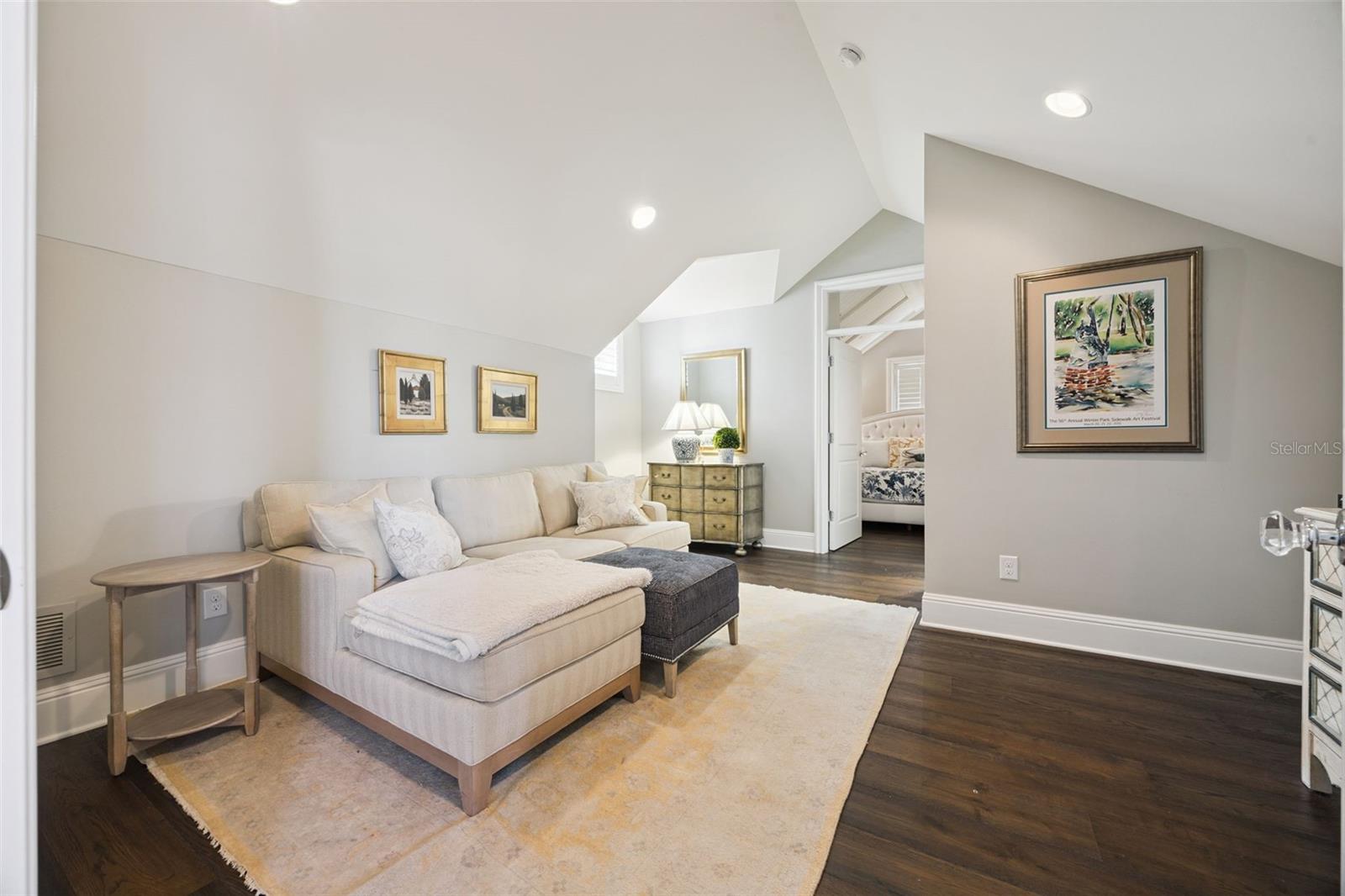 O6376953 Property Photo