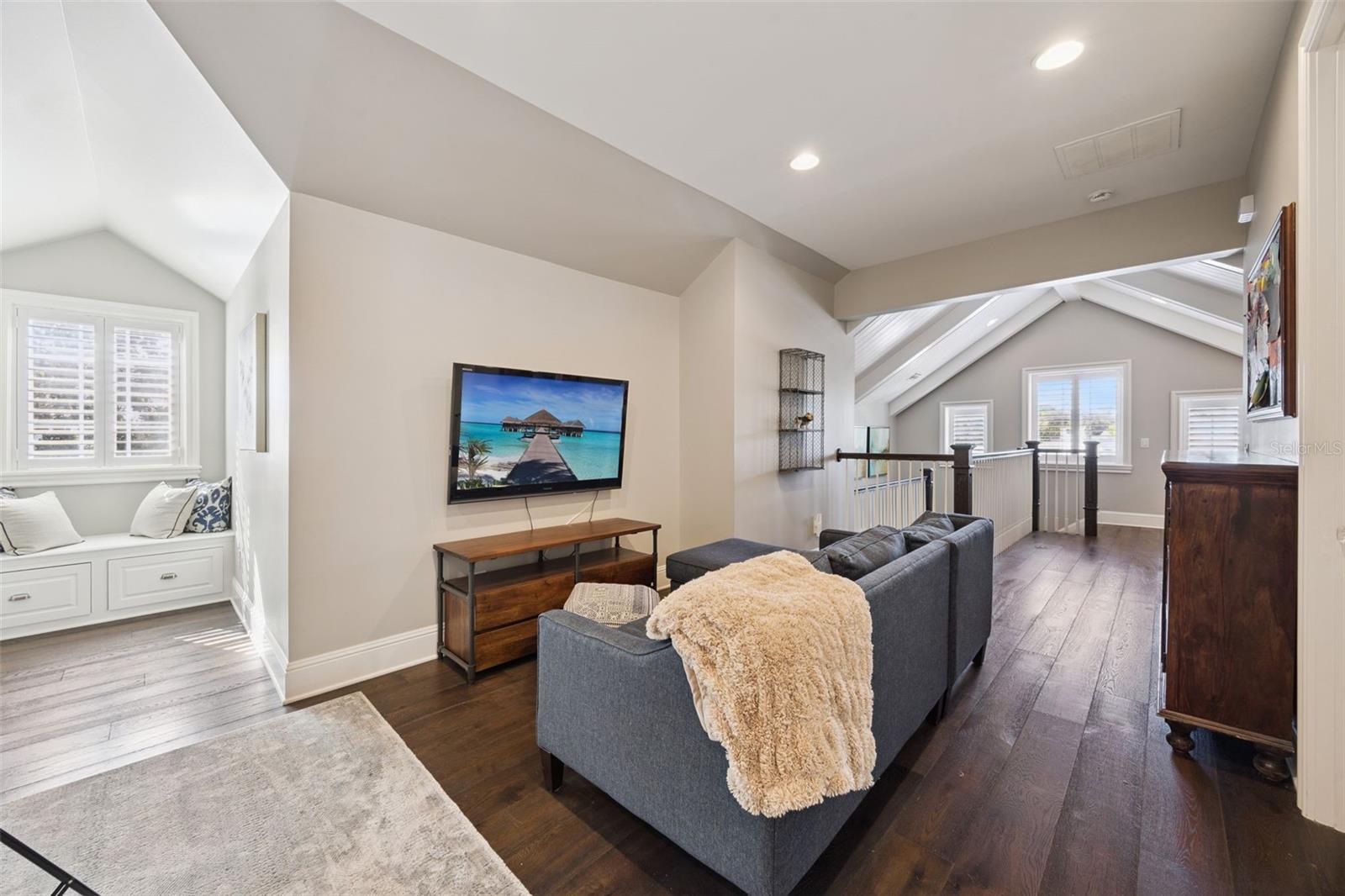 O6376953 Property Photo