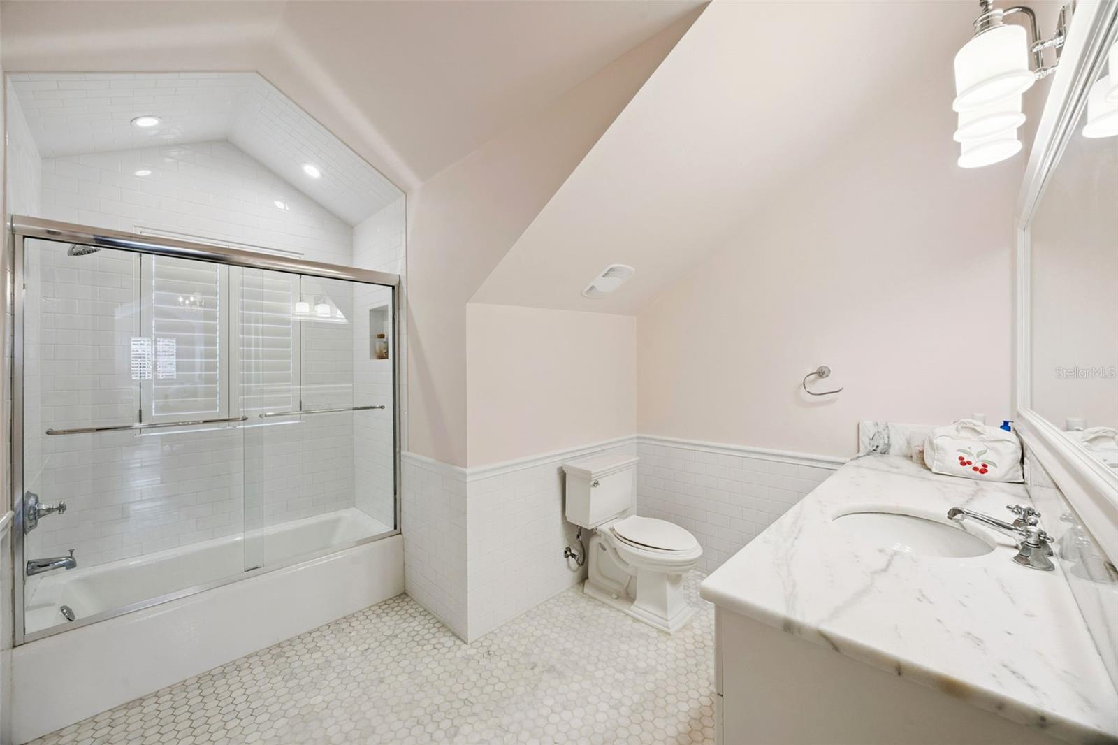 O6376953 Property Photo