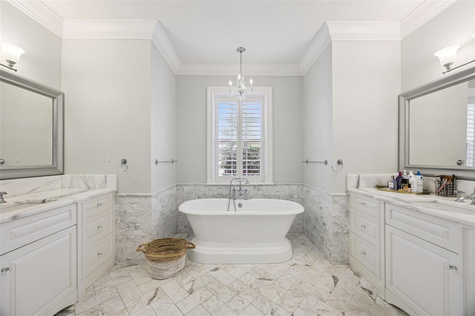 O6376953 Property Photo