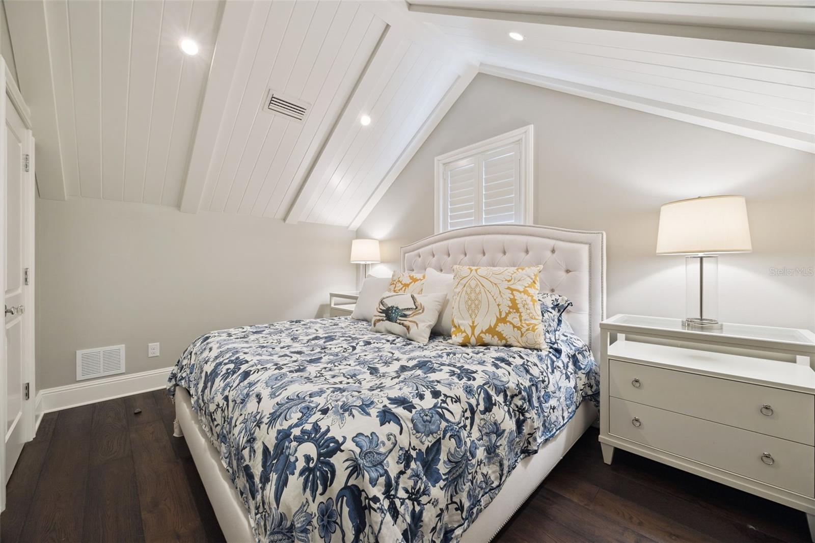 O6376953 Property Photo