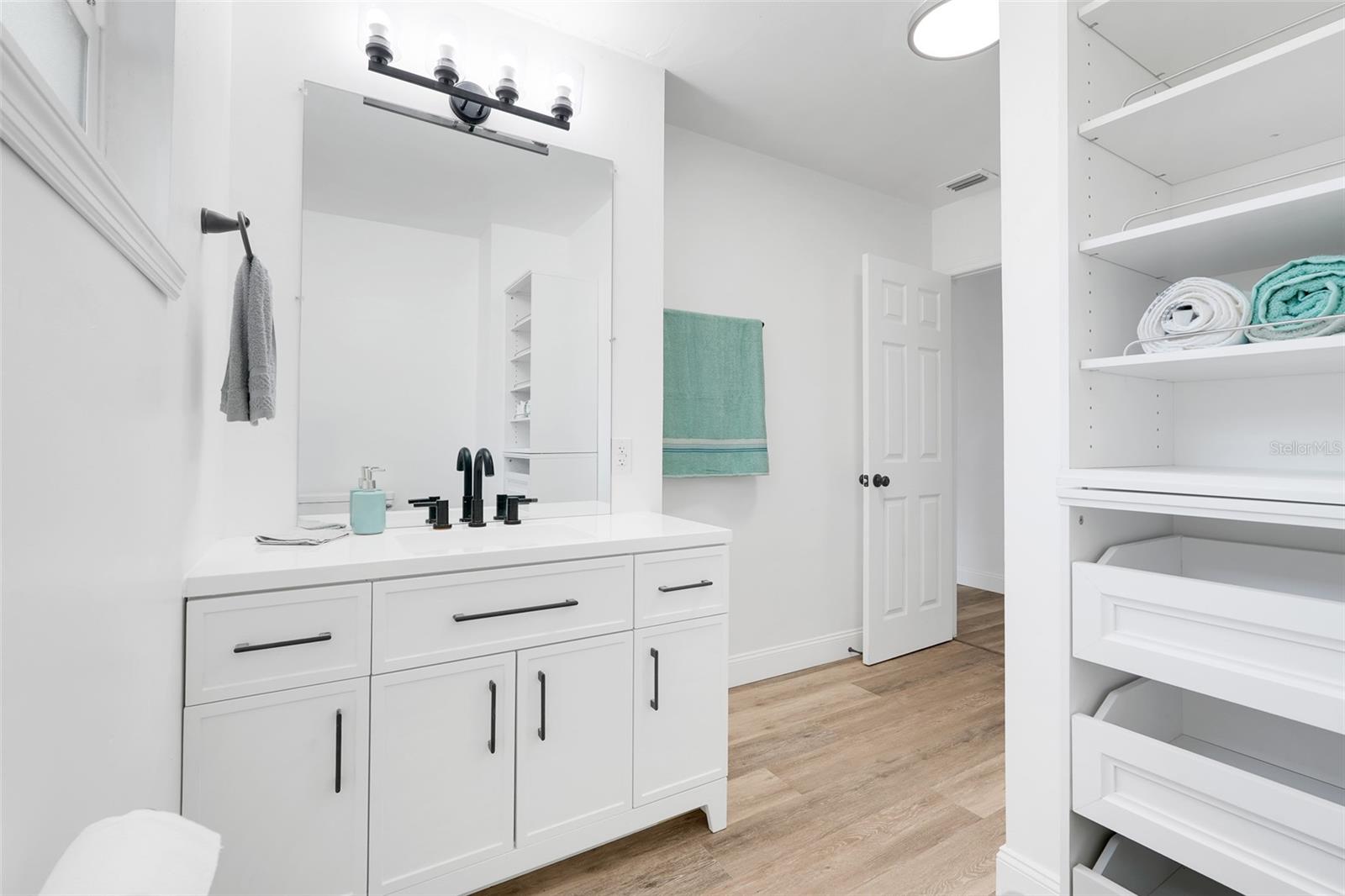 828 SAINT ANNE SHRINE RD, LAKE WALES, FL, 33898