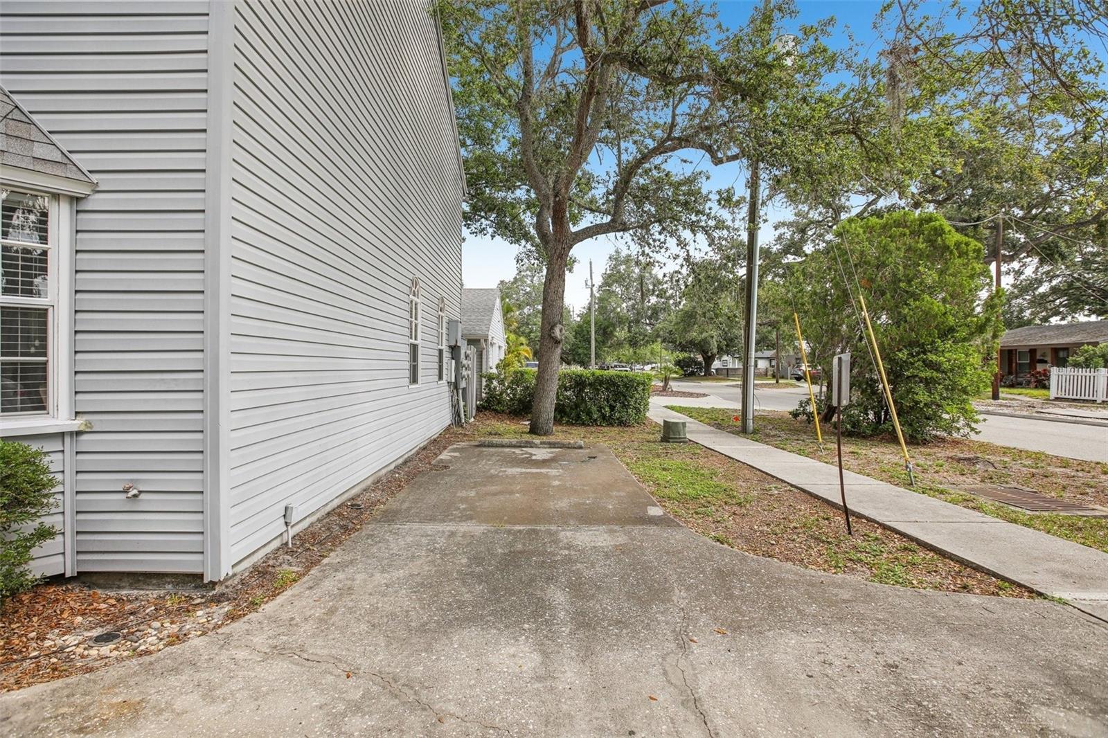 8101 INTERBAY BLVD #A, TAMPA, FL, 33616