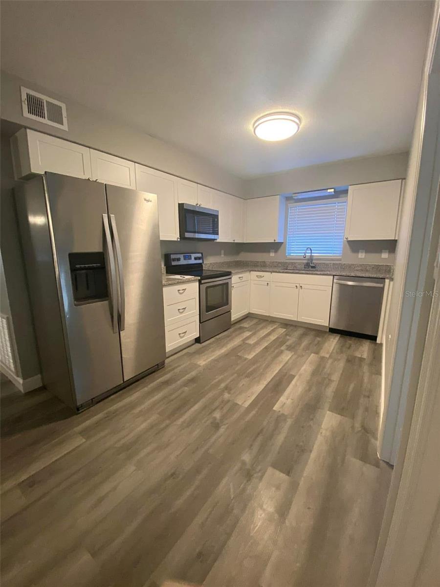 2709 GRAND ISLAND SHORES RD #2709, EUSTIS, FL, 32726