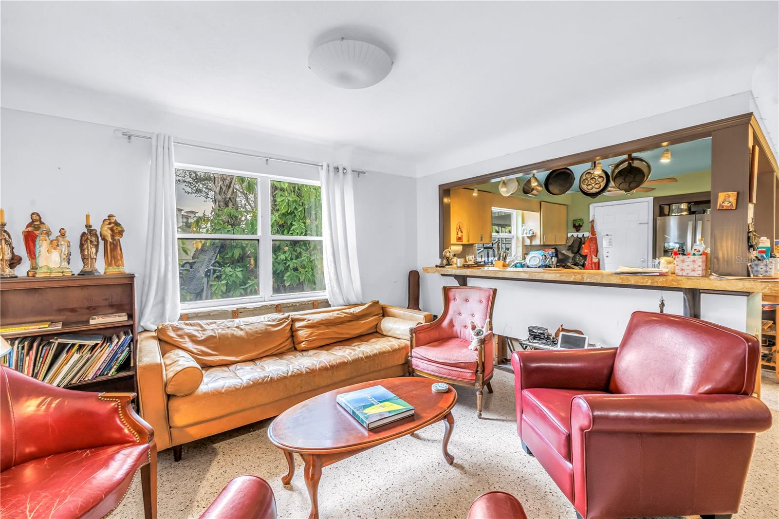 1297 EDEN ISLE BLVD NE, ST PETERSBURG, FL, 33702