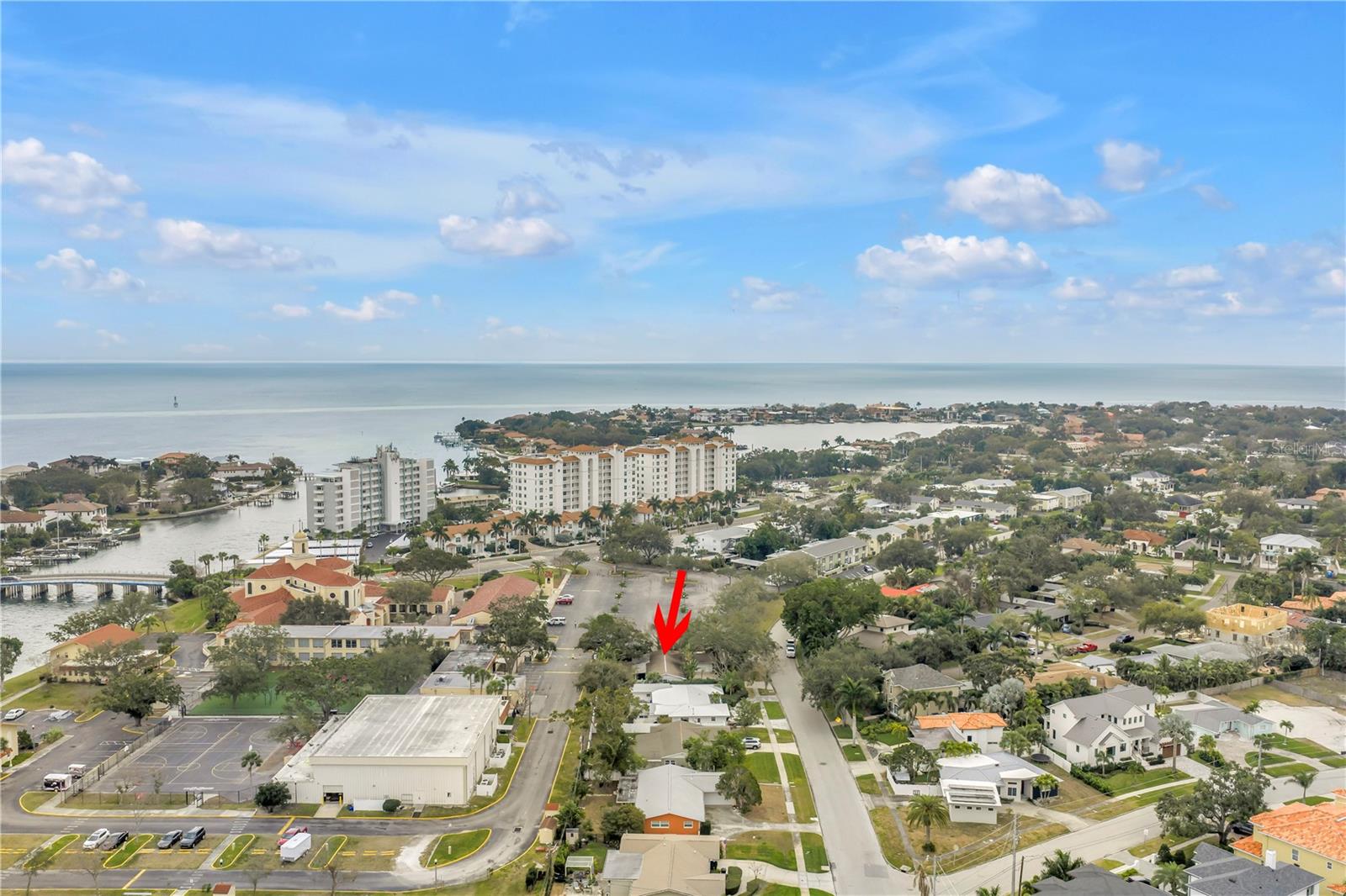 1297 EDEN ISLE BLVD NE, ST PETERSBURG, FL, 33702