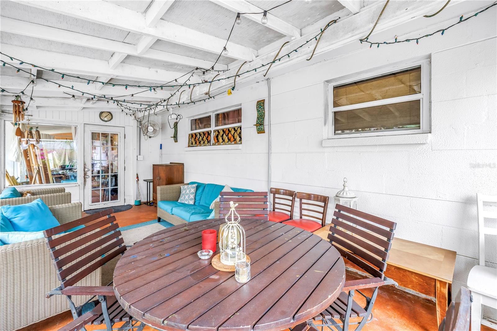 1297 EDEN ISLE BLVD NE, ST PETERSBURG, FL, 33702