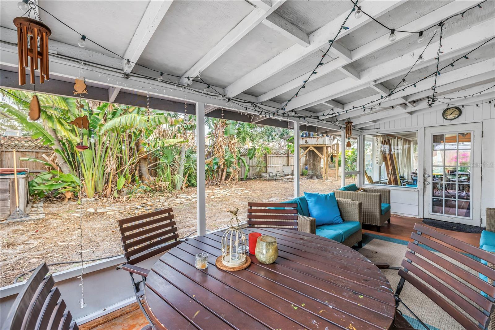 1297 EDEN ISLE BLVD NE, ST PETERSBURG, FL, 33702