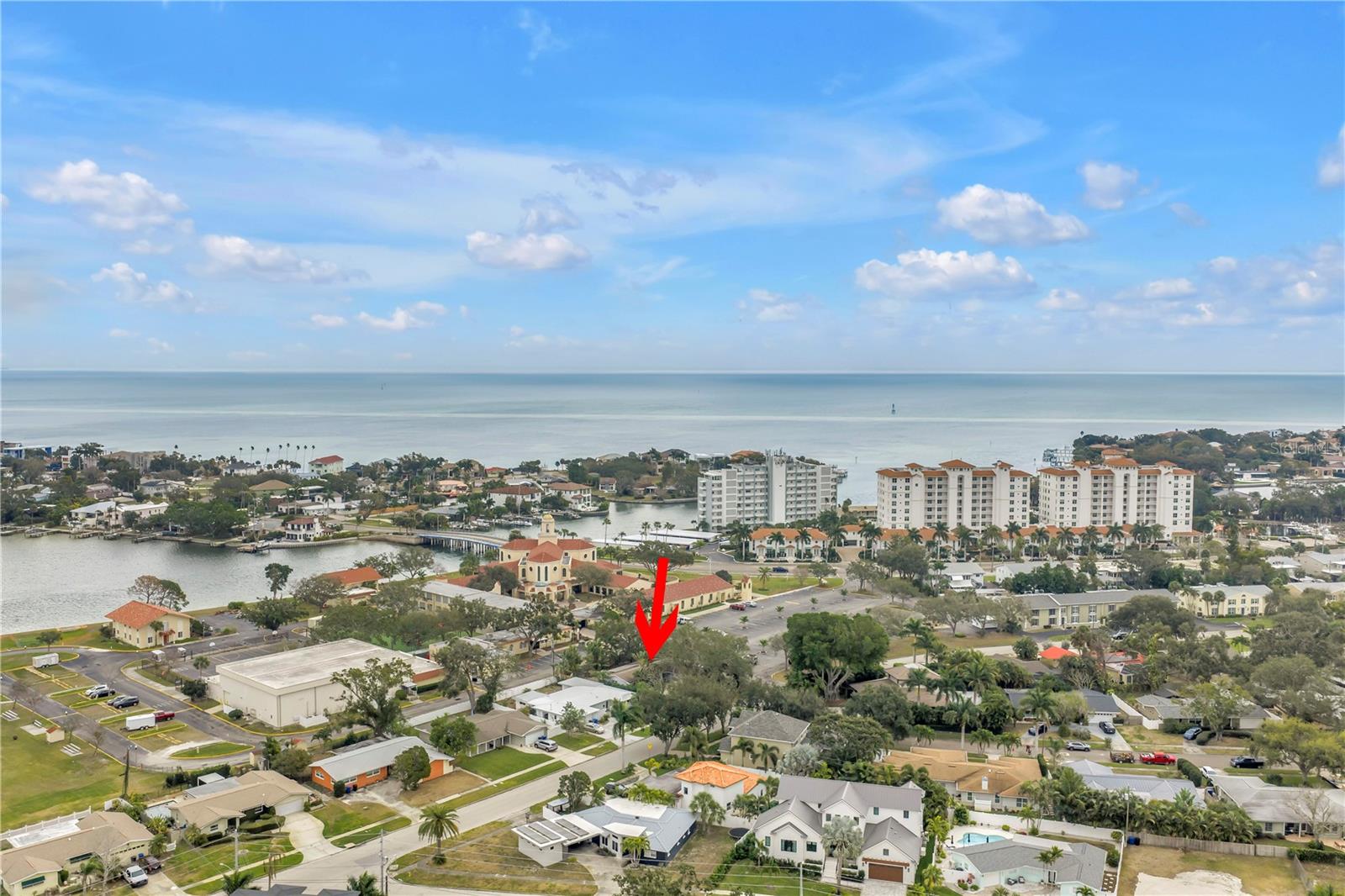 1297 EDEN ISLE BLVD NE, ST PETERSBURG, FL, 33702