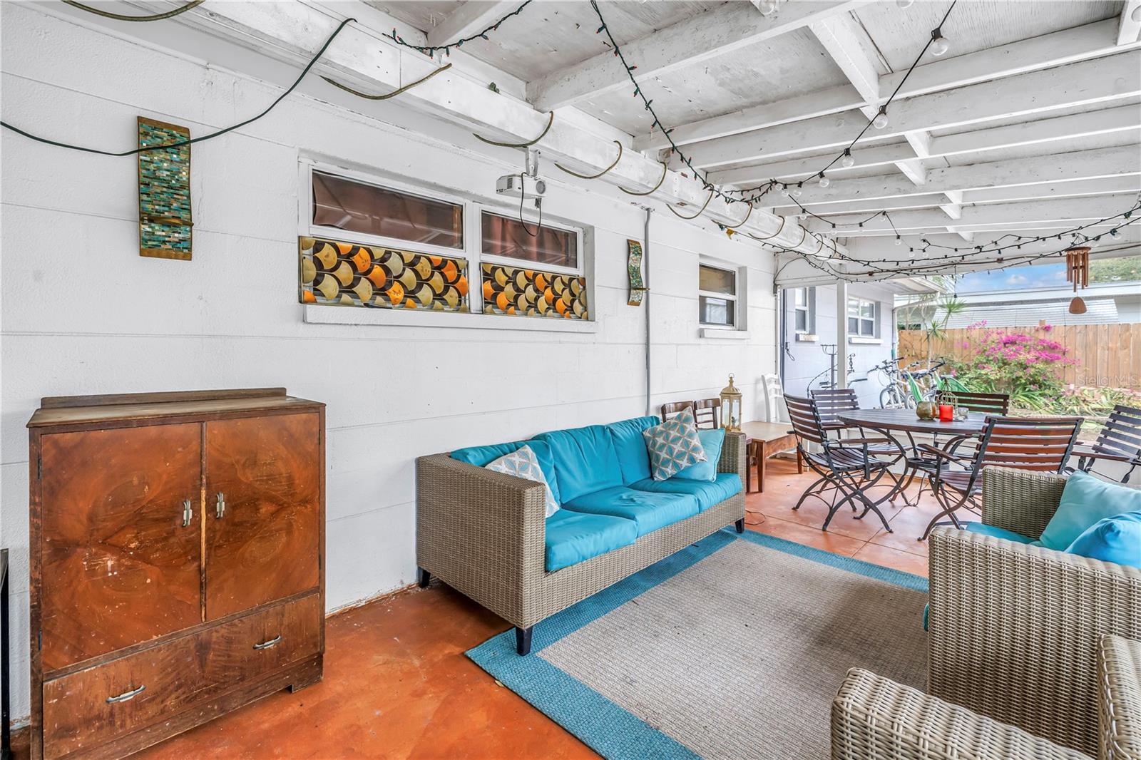 1297 EDEN ISLE BLVD NE, ST PETERSBURG, FL, 33702