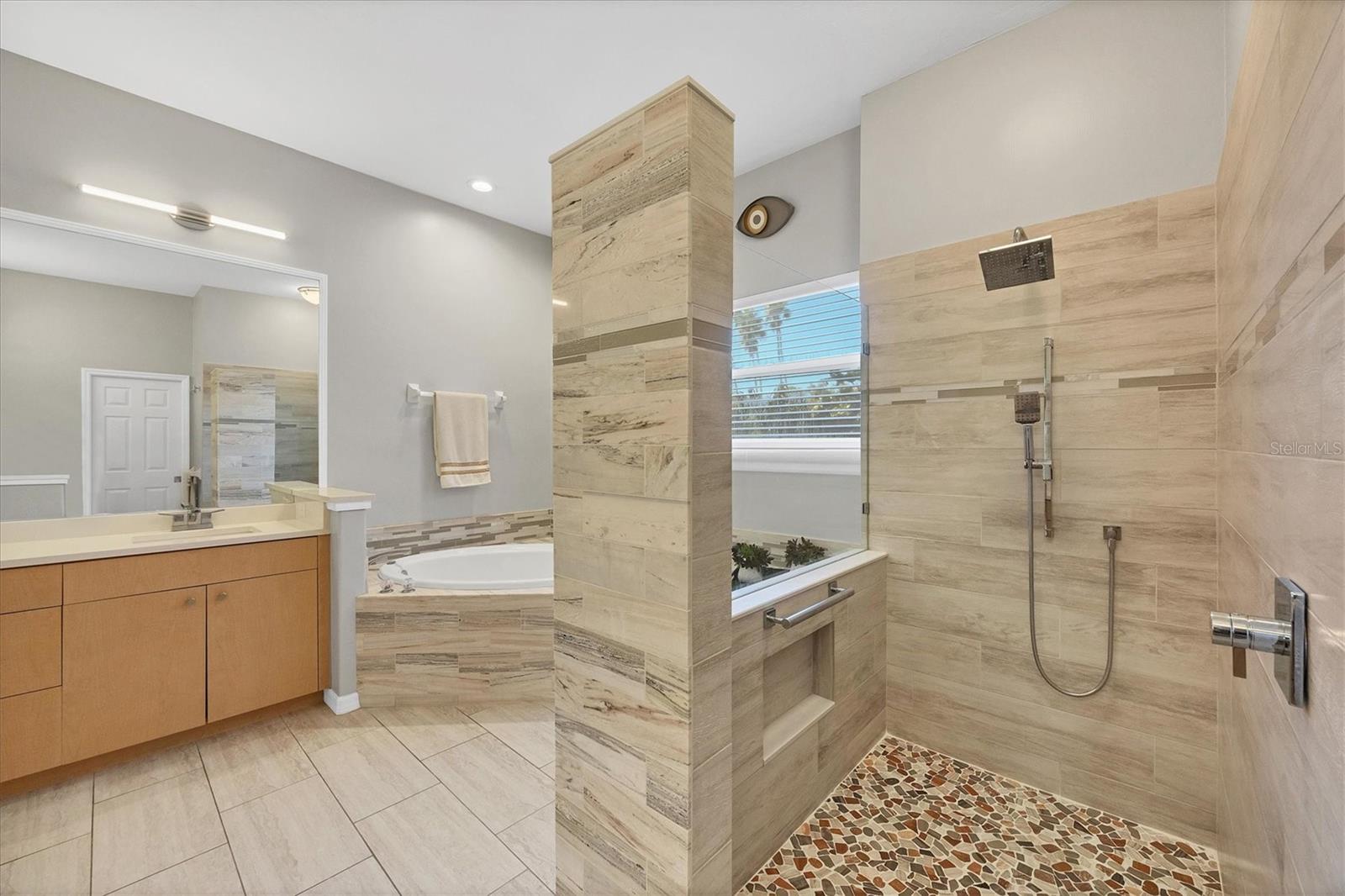 7933 WYNDHAM CT, UNIVERSITY PARK, FL, 34201