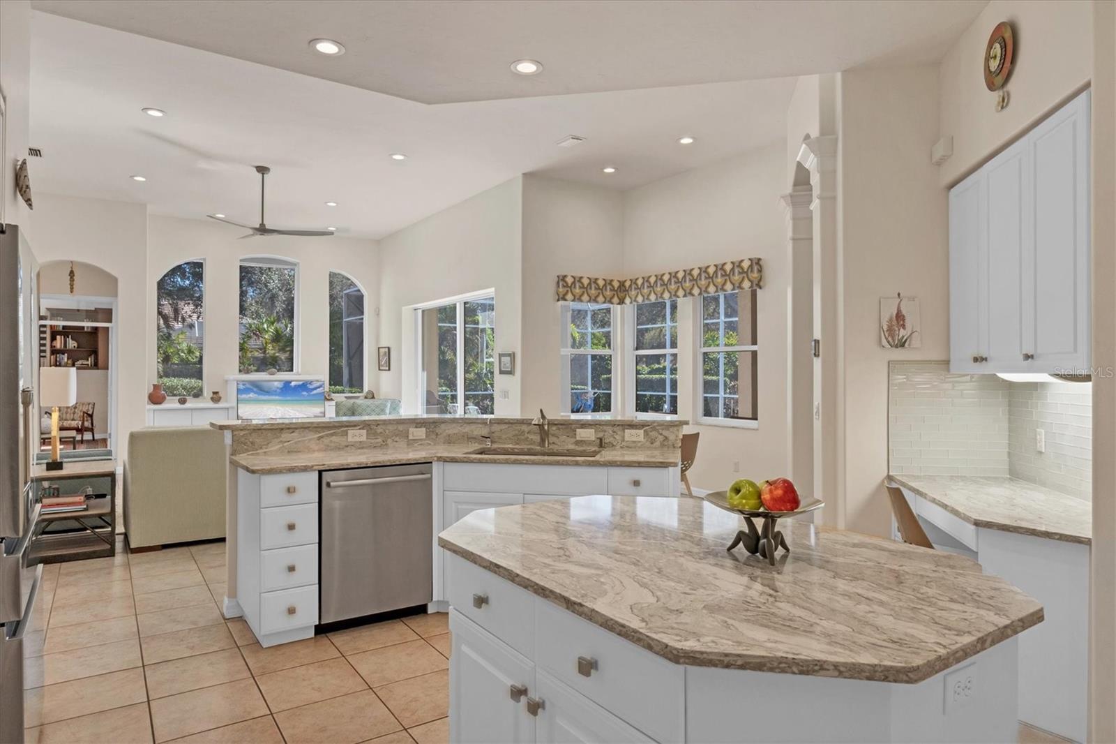 7933 WYNDHAM CT, UNIVERSITY PARK, FL, 34201