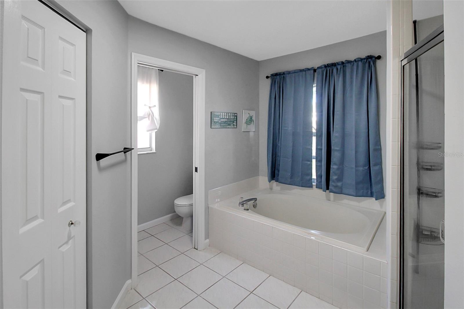 5111 13TH AVENUE DR W, BRADENTON, FL, 34209