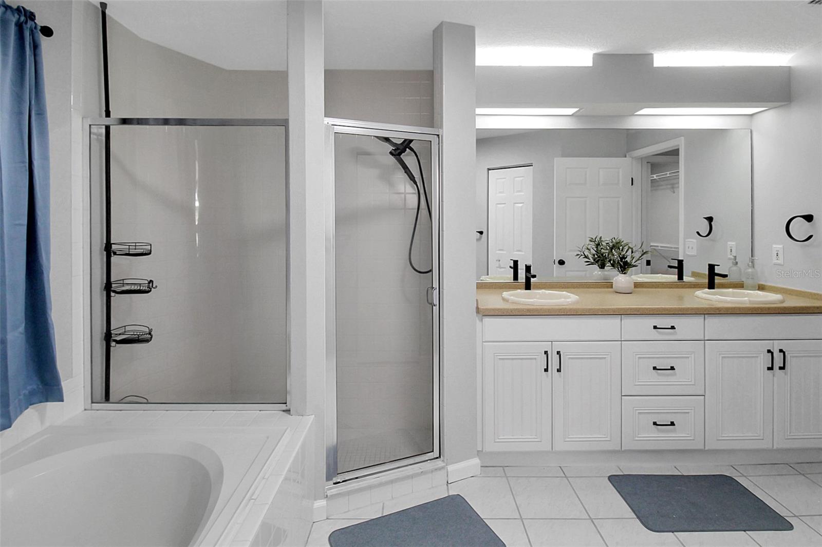 5111 13TH AVENUE DR W, BRADENTON, FL, 34209